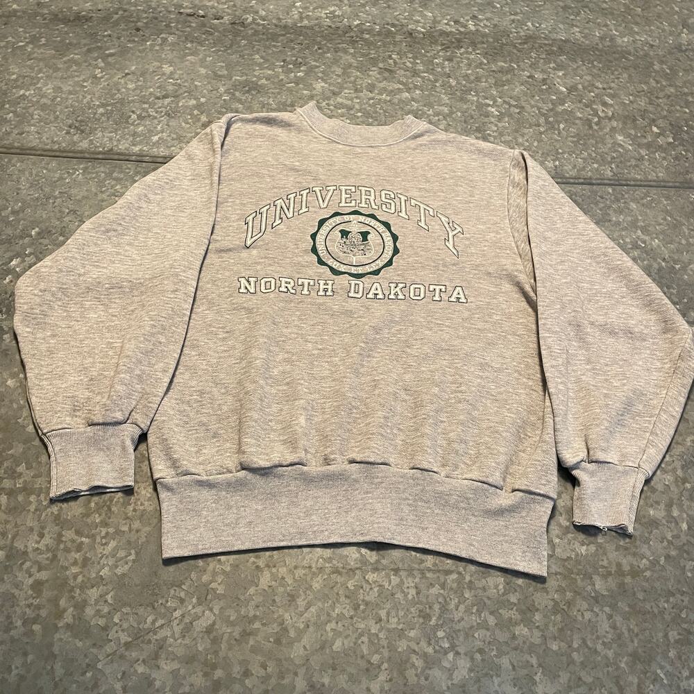 Vintage University of North Dakota Crewneck Sweatshirt M/L UND Fighting Hawks - Picture 2 of 10